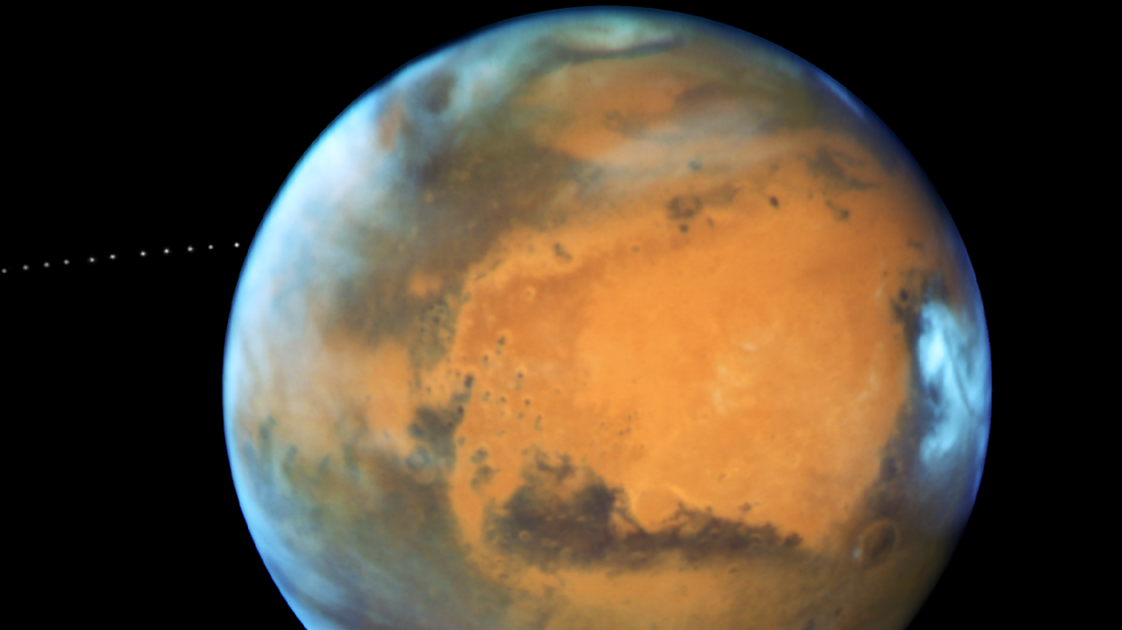 Найденные на Марсе фиолетовые камни могли образоваться от контакта с водой