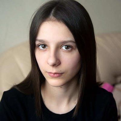 Римма Макарова, 17 лет, грудопоясничный сколиоз 4-й степени, спасет операция, 790 159 ₽