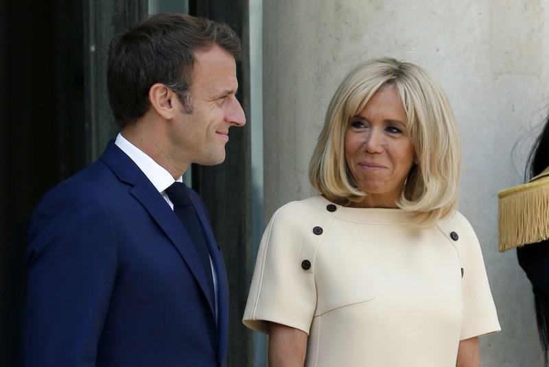 Брижит Макрон решила изменить внешность и омолодится Брижит Макрон решила изменить внешность и омолодится