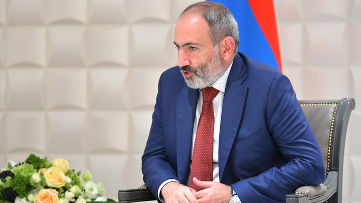Пашинян посмел принизить Россию: Флаги выносят лишь для "любимых" гостей? Пашинян посмел принизить Россию: Флаги выносят лишь для "любимых" гостей? геополитика
