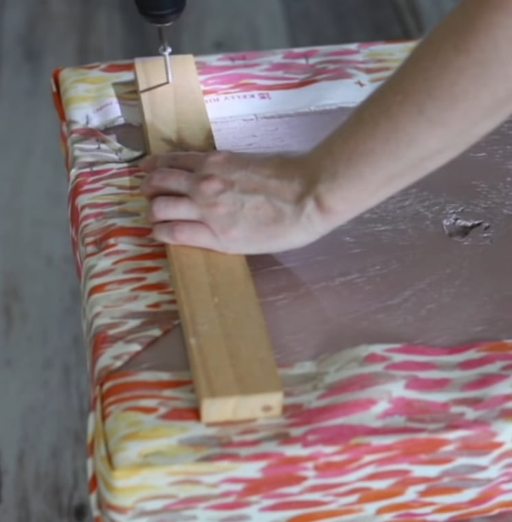 Функциональная и красивая вещь для дома из старого ящика Функциональная и красивая вещь для дома из старого ящика мебель,рукоделие,своими руками,сделай сам