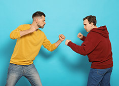 Я из-за тебя дрался