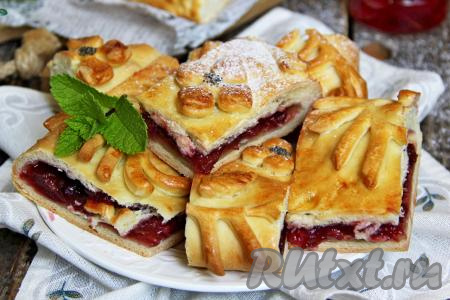 Дрожжевой пирог с черешней