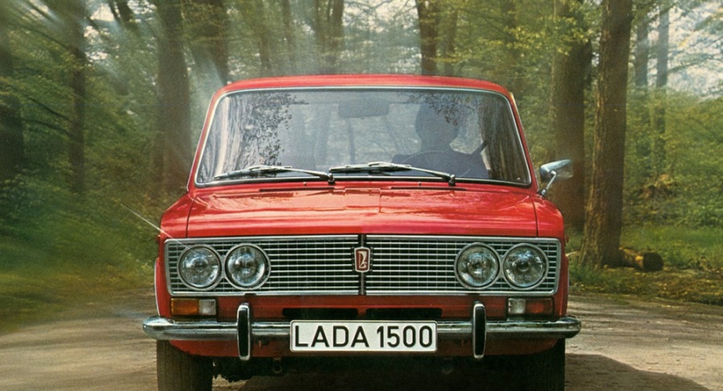 Жигули м. ВАЗ (Lada) 2103. Лада Жигули 2103. ВАЗ 2103 1 поколение. Лада 2103 и 2106.