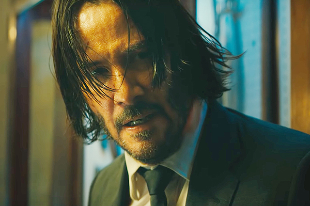 Киану Ривз и Холли Берри в трейлере фильма Киану Ривз и Холли Берри в трейлере фильма