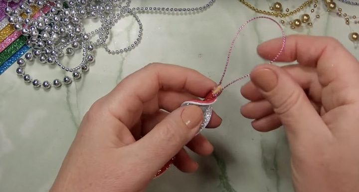 Новогодние игрушки из фоамирана своими руками Новогодние игрушки из фоамирана своими руками из фоамирана,своими руками,сделай сам