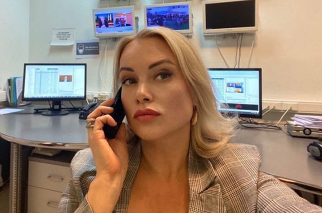 Марина Овсянникова, устроившая акцию в эфире Первого канала, уволилась из немецкой газеты Die Welt Новости