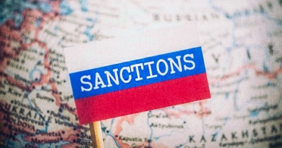 Порошенко хочет реанимировать «российскую угрозу», используя вбросы о снятии санкции с РФ