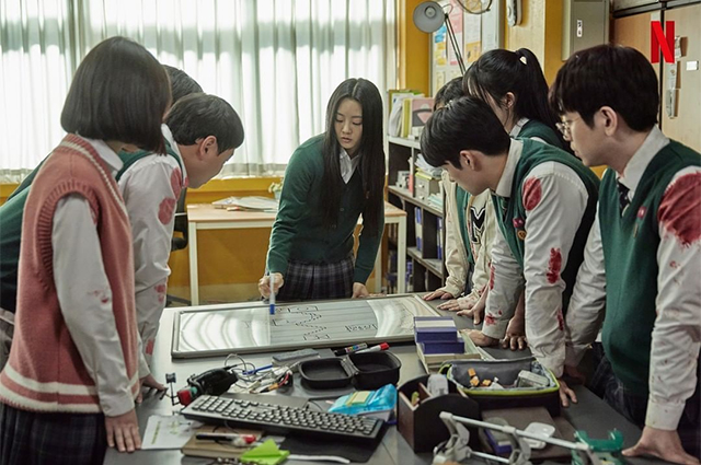 Зомби-апокалипсис из-за хомяка и школьный буллинг: почему все смотрят южнокорейский сериал 
