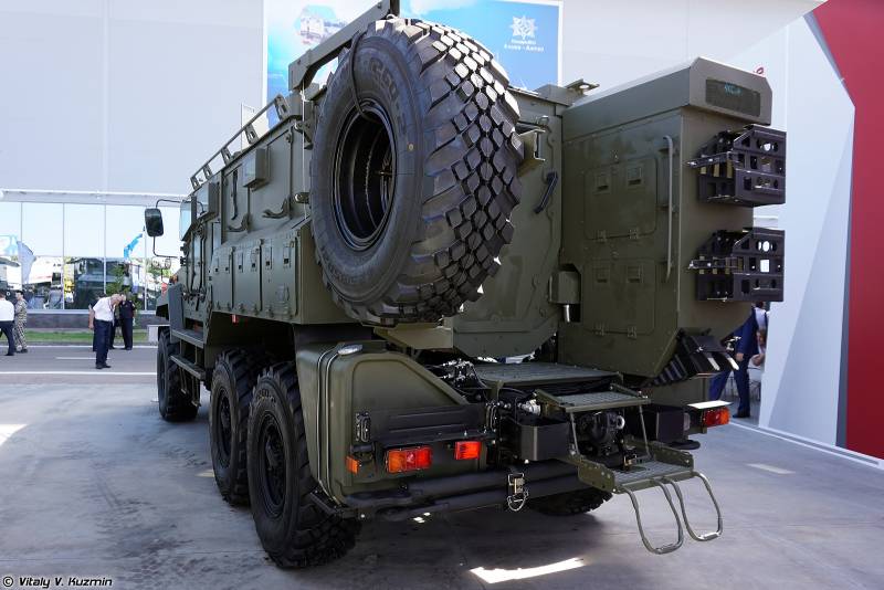 Бронеавтомобиль З-СТС «Ахмат»: быстро и просто Бронеавтомобиль З-СТС «Ахмат»: быстро и просто оружие