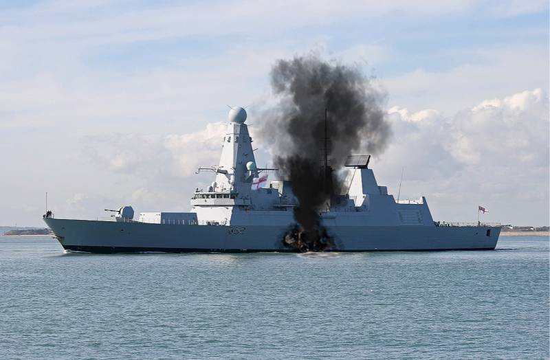 Уничтожение боевых кораблей ВМС Великобритании неопознанными безэкипажными катерами – сигнал для всех стран НАТО геополитика,респ,Крым [1434425]