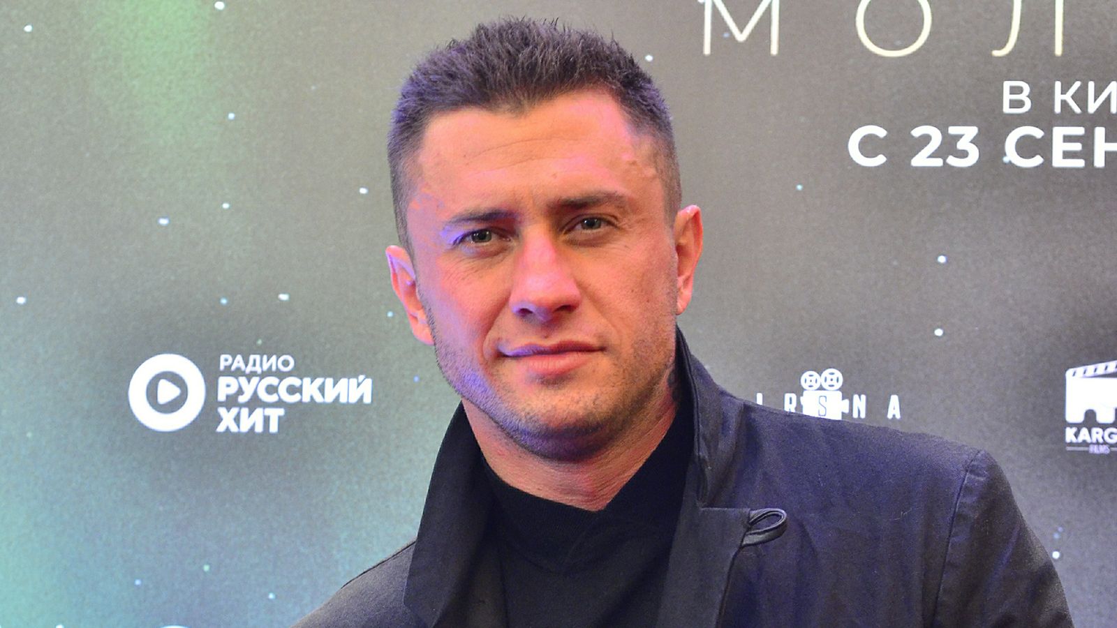 Актер Павел Прилучный объяснил спешку при заключении брака с Зепюр Брутян Общество