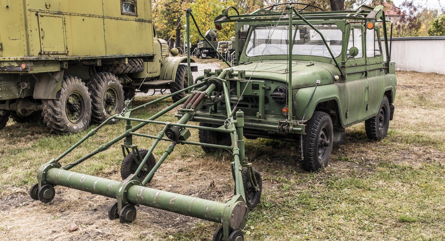 Миноискатель, амфибия и «Рюрик»: самые необычные версии УАЗ Автомобили