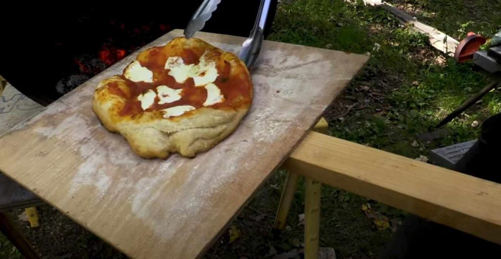 Идея для дачи: как на скорую руку сделать уличную печь для пиццы