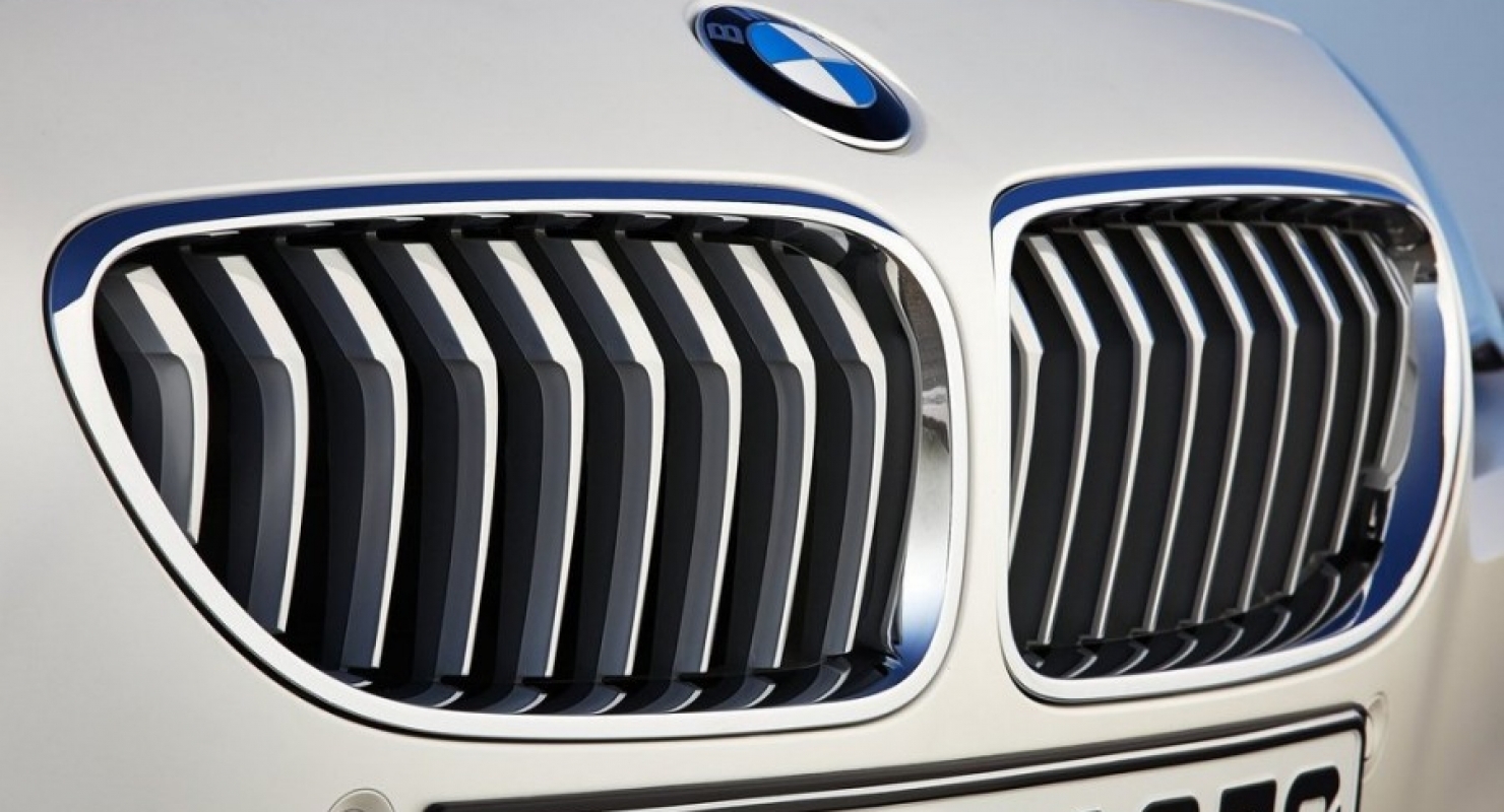 BMW одновременно обновил кроссоверы X5 и X6 Автомобили