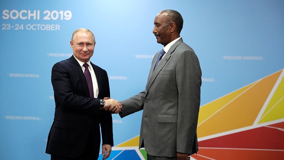 Судан поздравил Россию с национальным днем