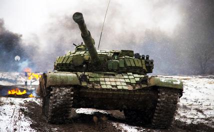 На фото: танк Т-72.