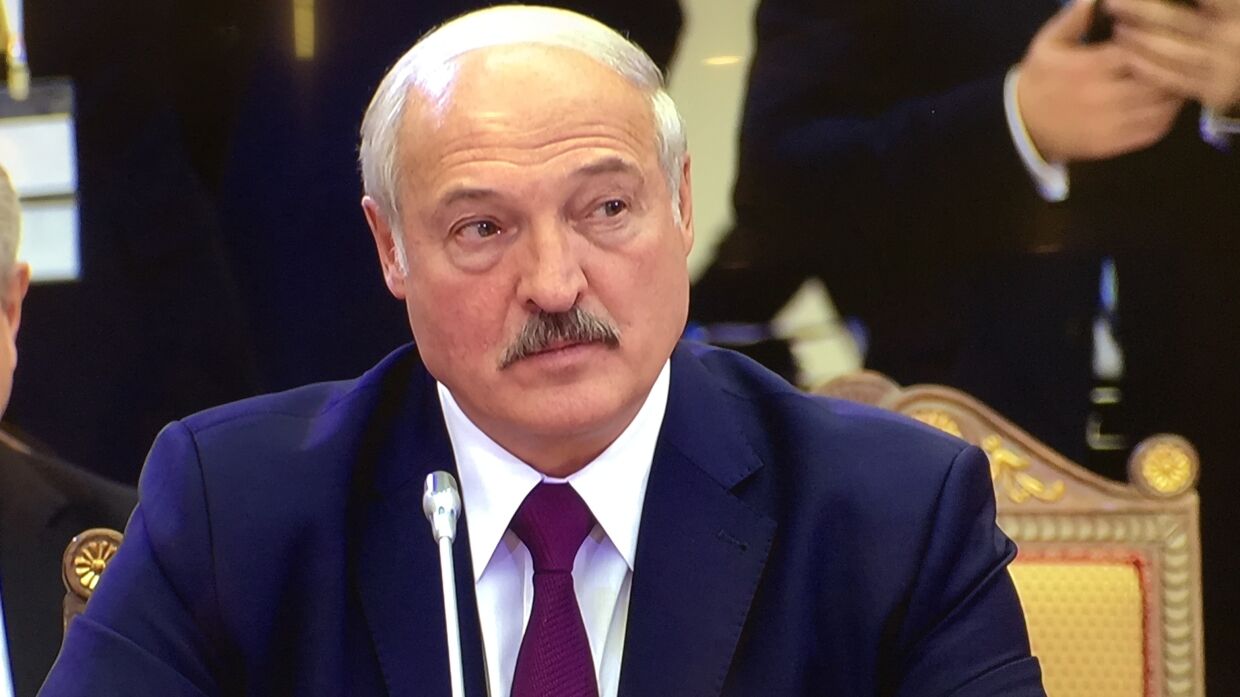 Лукашенко резко ответил на слова о «цене суверенитета» Белоруссии