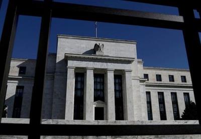 FILE PHOTO: Federal Reserve Board building is pictured in Washington, U.S., March 19, 2019. REUTERS/Leah Millis/File Photo