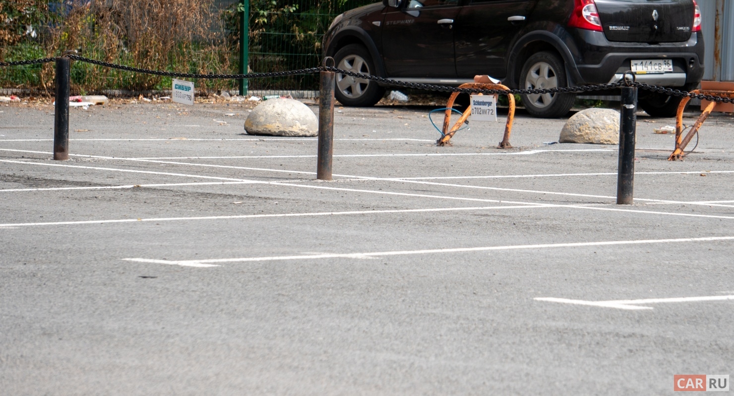 Система парковки с помощью запаски, которая так и не прижилась