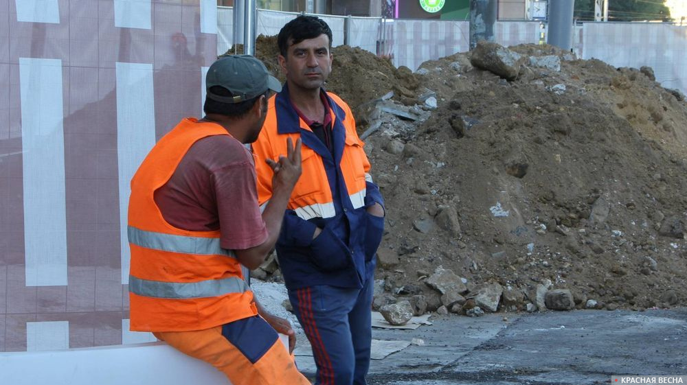 Полиция Севастополя выявила пятерых находящихся в розыске мигрантов