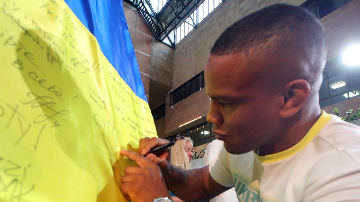 Олимпийского чемпиона Беленюка чуть не избили в Киеве