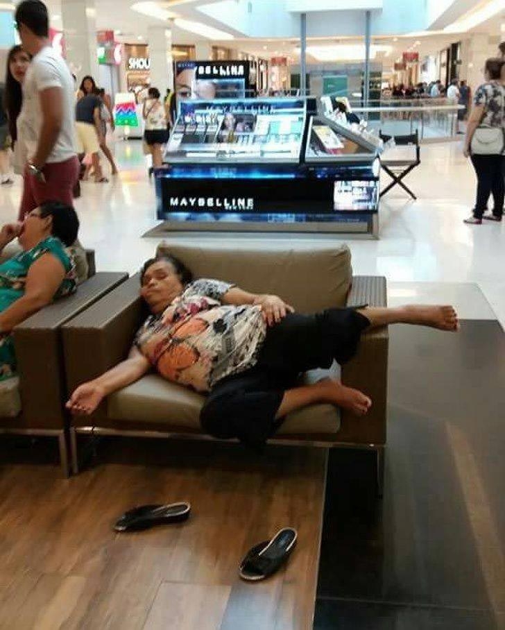 25 смешных случаев, когда люди попали в неловкие ситуации, и узнали, что такое стыд 25 смешных случаев, когда люди попали в неловкие ситуации, и узнали, что такое стыд