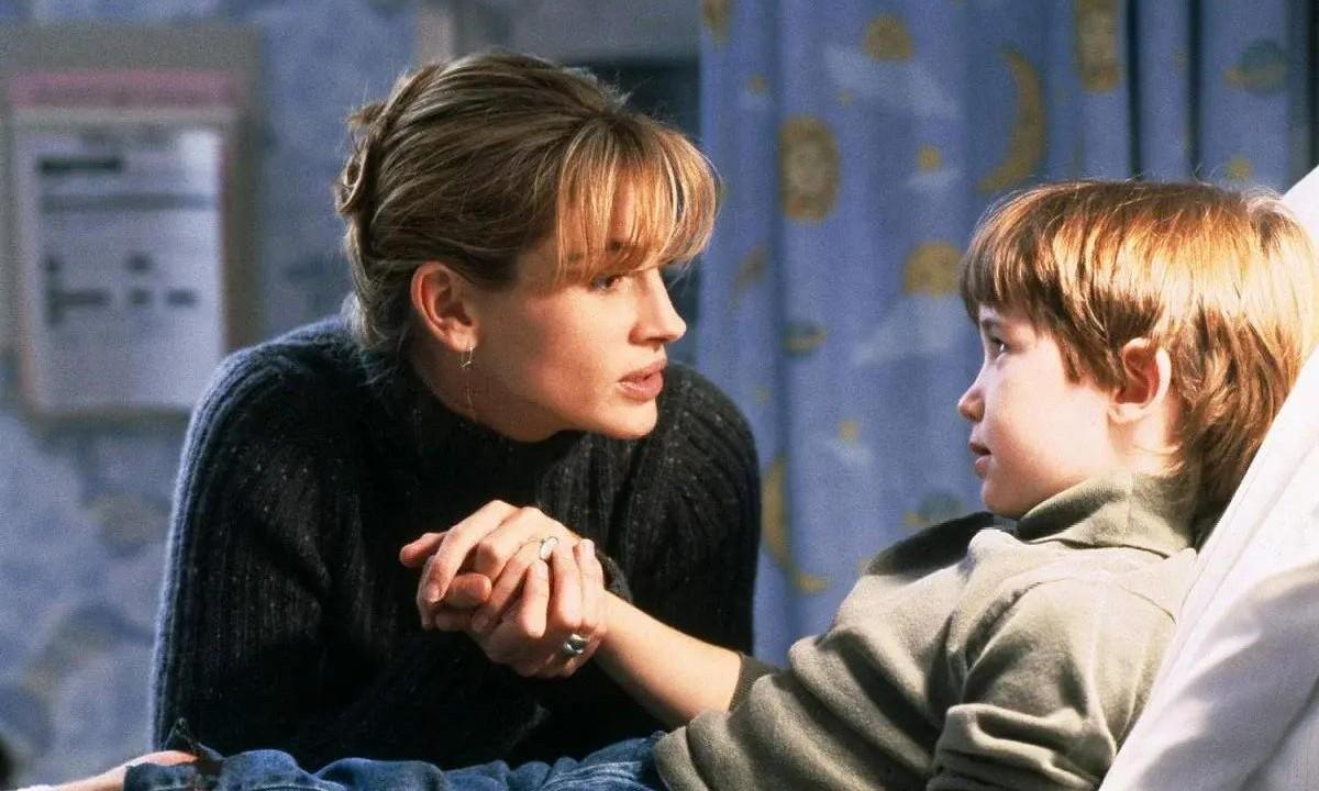 9 материнских ошибок, которые ломают жизнь сыновьям