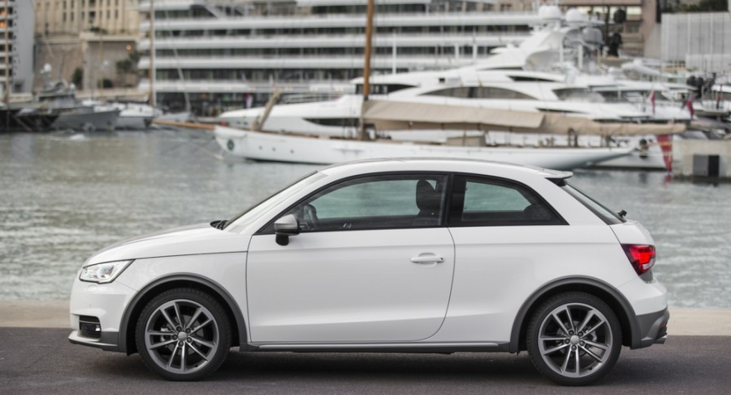 В Россию привезли бюджетный хэтчбек SAIPA Quik