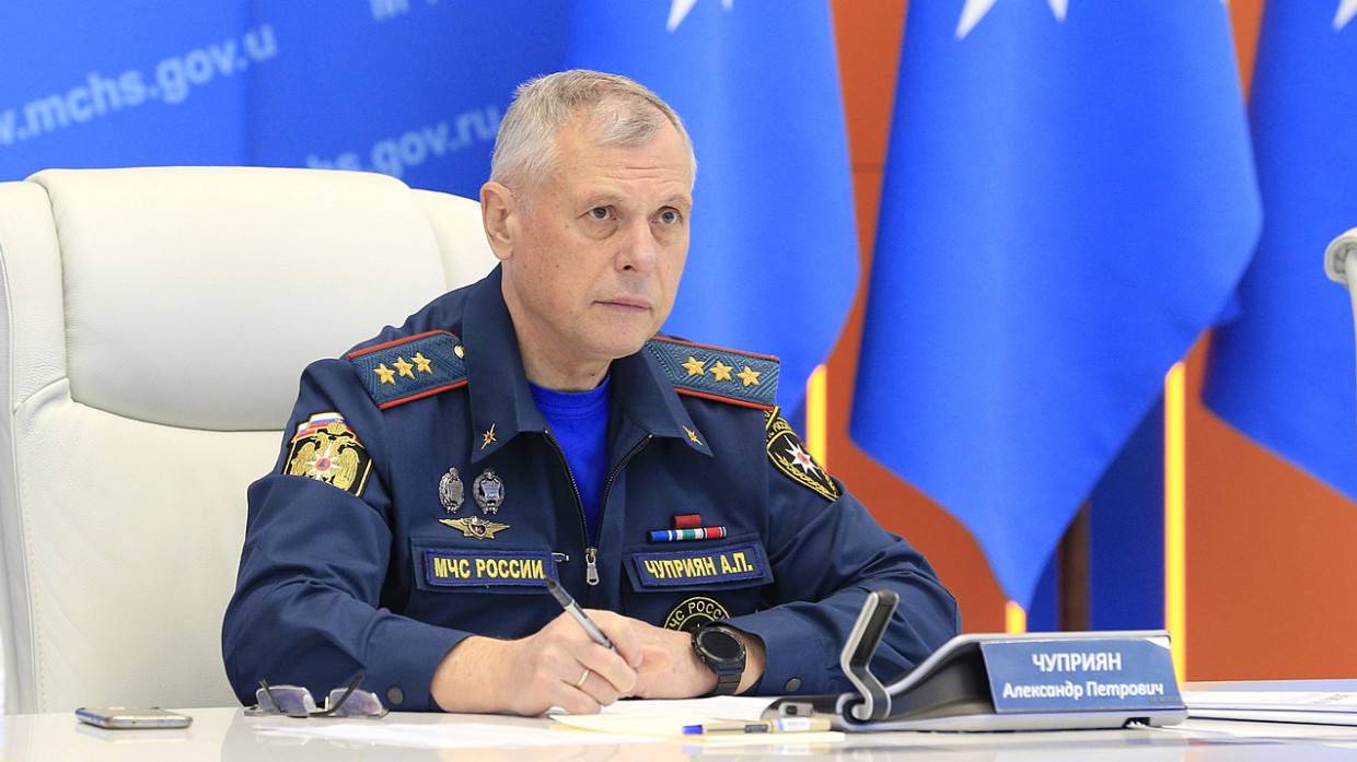 Врио главы МЧС России Чуприян сообщил о прибытии 40 тыс. беженцев из Донбасса
