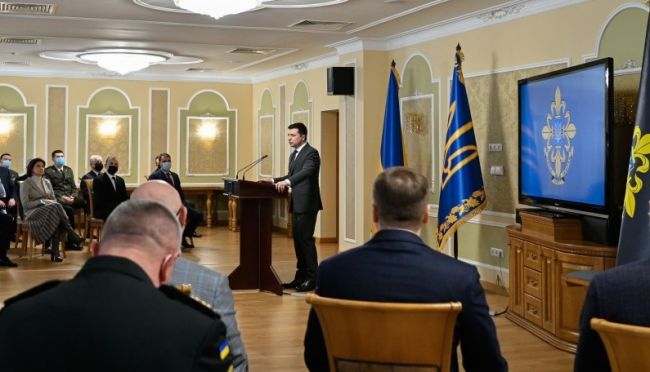 В Киеве перестали стесняться слов о предстоящем нападении на непокоренный Донбасс