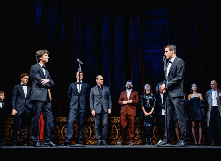 Елизавета Боярская, Максим Матвеев, Аглая Тарасова и другие на премьере фильма "Серебряные коньки" Елизавета Боярская, Максим Матвеев, Аглая Тарасова и другие на премьере фильма "Серебряные коньки" Звезды,Красная дорожка