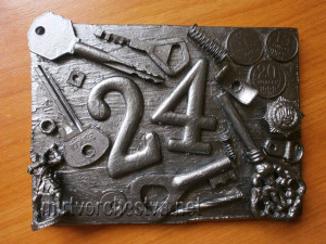 Как сделать дверной номерок своими руками Как сделать дверной номерок своими руками дверной номер