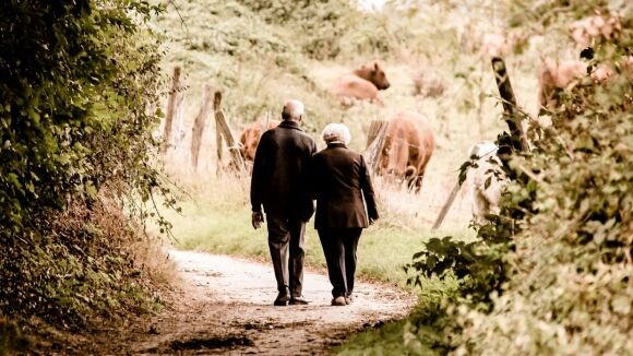 Украинских граждан предупредили о сокращении пенсионных выплат