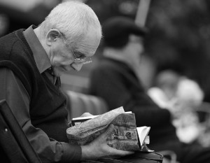 Латвия уничтожает русских стариков