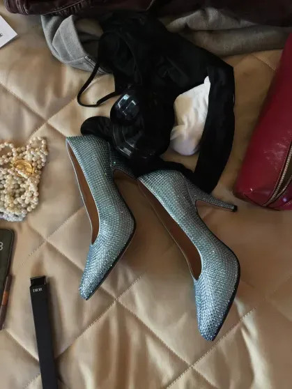 Свечи на каравае: как Настя Ивлеева отметила своё 35-летие настя ивлеева, день рождения, 35 лет, каравай, филипп бегак, телеведущая, блогер, праздник, образ, семья