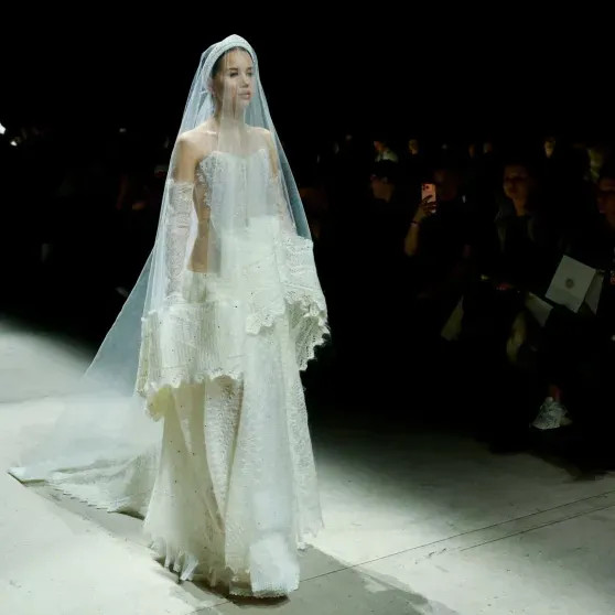 Аврора Киба в свадебном платье и внучка экс-президента Узбекистана Марьям Тилляева вышли на подиум на показе в Москве КибаАврора, Марьям, показ, Недели, прошёл, новой, коллекции, Solangel, рамках, Аврора, говорится, московской, ТилляеваРанее, ТилляеваАрора, брендаМарьям, соцсетях, переосмыслены, технологий, современной, через