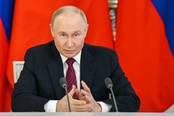 Украина раз за разом нарушает перемирия и любые договоренности, заявил Владимир Путин Роман Наумов © URA.RU