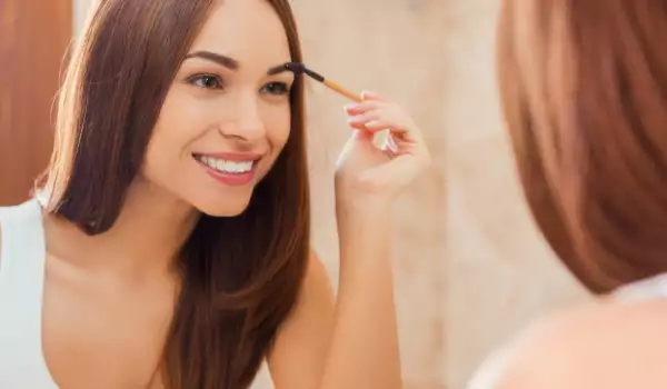 Помада для бровей-что это такое и как пользоваться это?