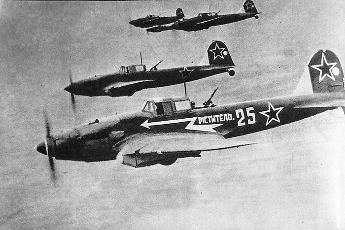 «Летающий танк»: Ил-2 штурмовик «Летающий танк»: Ил-2 штурмовик ввс