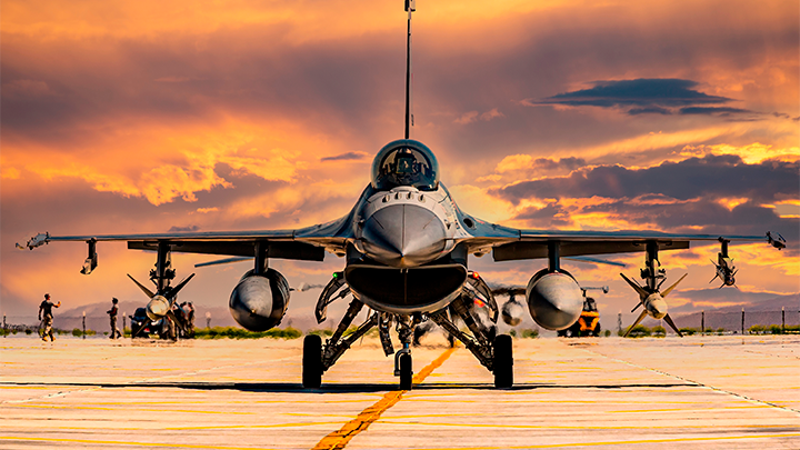 ИСТРЕБИТЕЛЕЙ F-16 УКРАИНЕ ПОКА НЕ ДАДУТ: НАУЧАТ ЛЕТАТЬ «ЛЕОПАРДЫ»