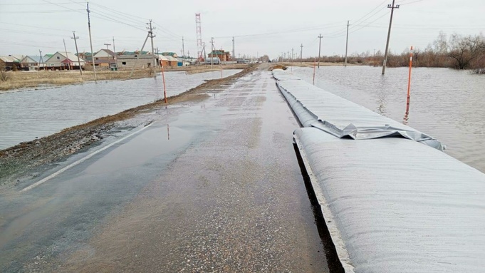 В Алтайском крае остаются закрытыми семь участков дорог из-за паводка