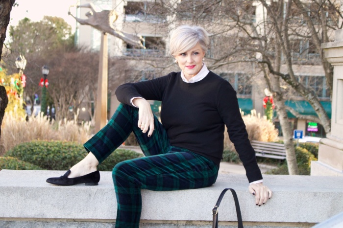 Как правильно одеваться женщинам после 50, чтобы не выглядеть старше