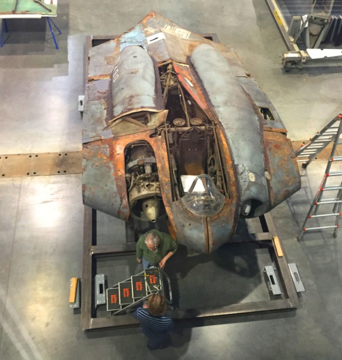 Фюзеляж реактивного германского Horten Ho 229. Фюзеляж реактивного германского Horten Ho 229.