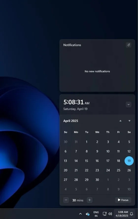 В Windows 11 вернулись часы с секундами на панели задач