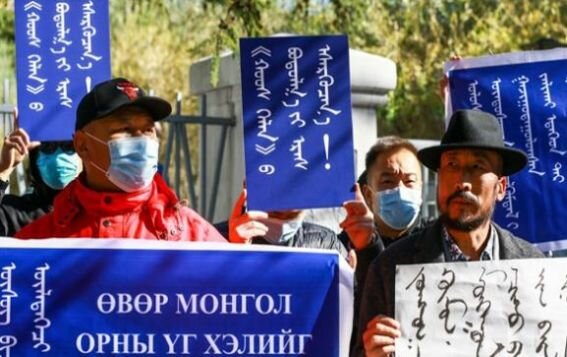Уйгуры не хотят терпеть над собой власть китайцев, а тем более - коммунистов