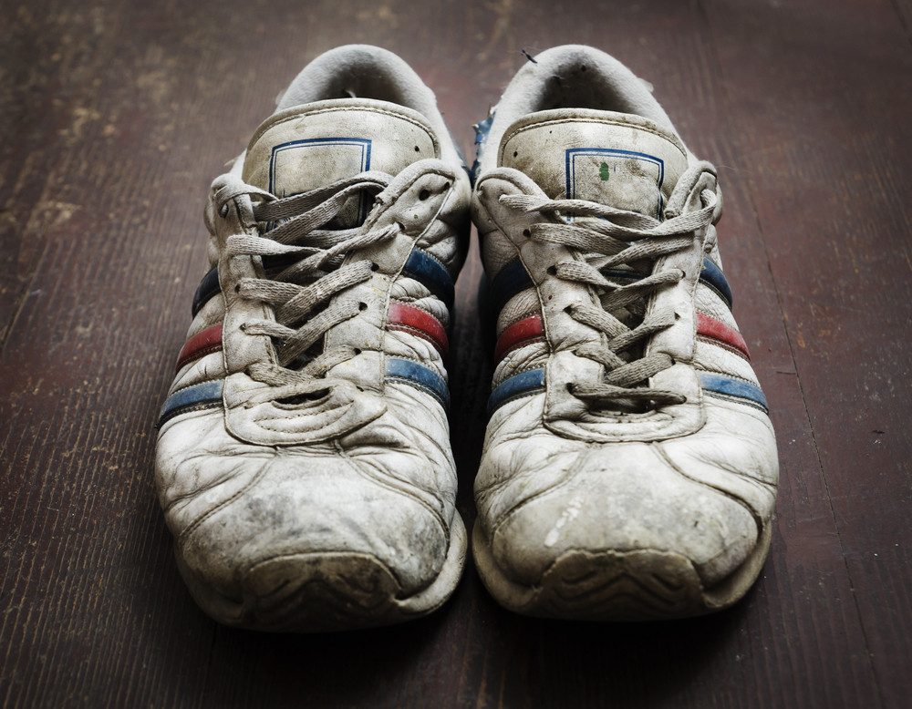 Вещи: старые кроссовки | Darada
