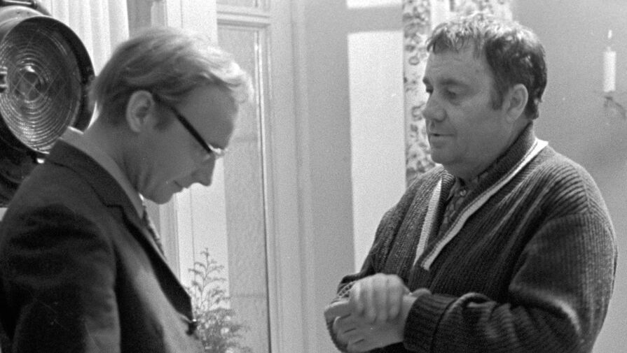 рязанов эльдар 1977. андрей мягков и алиса фрейндлих. эльдар рязанов режиссер. режиссер служебного. кинопанорама реж эльдар рязанов.