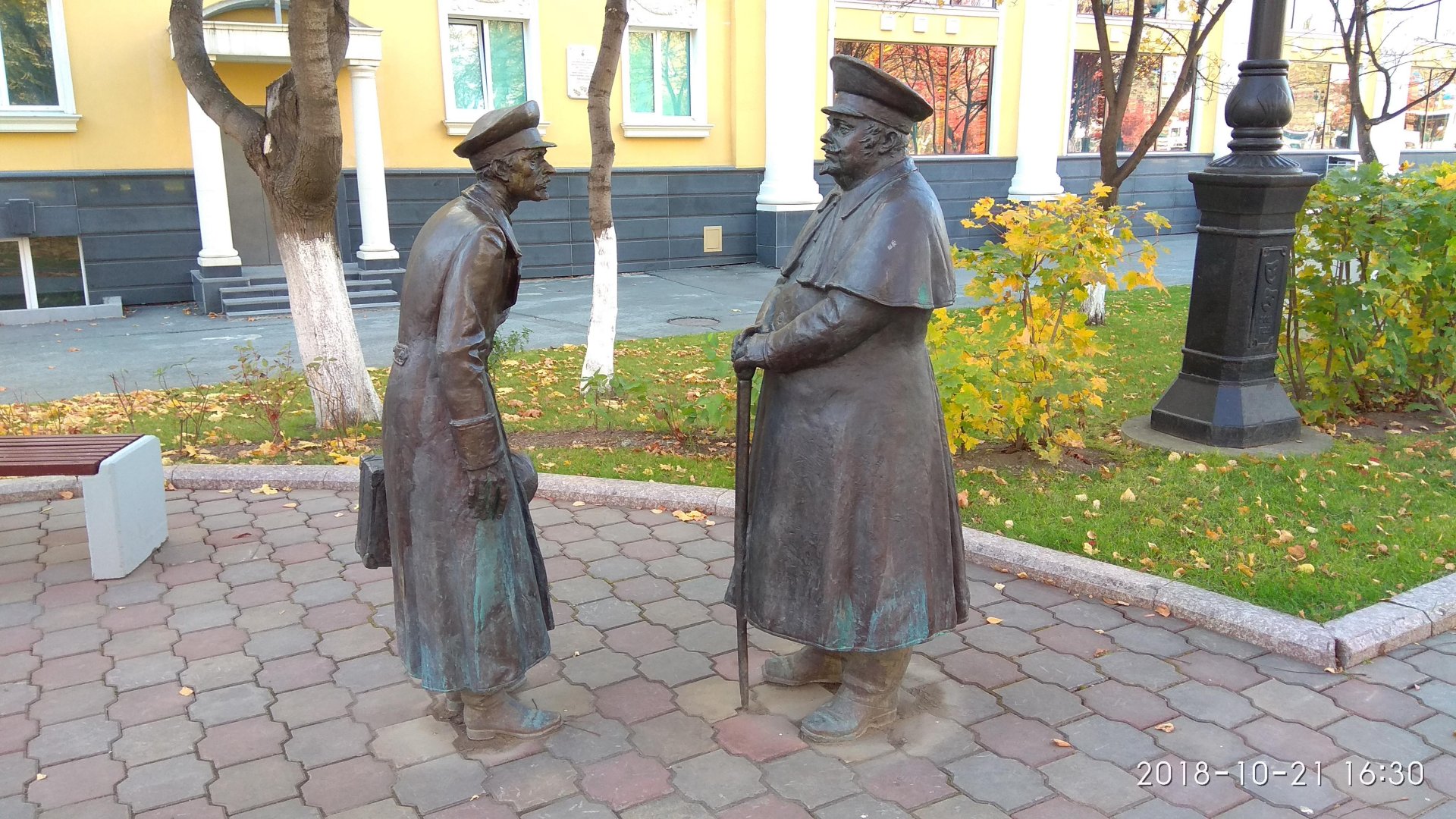 Таганрог памятники героям Чехова