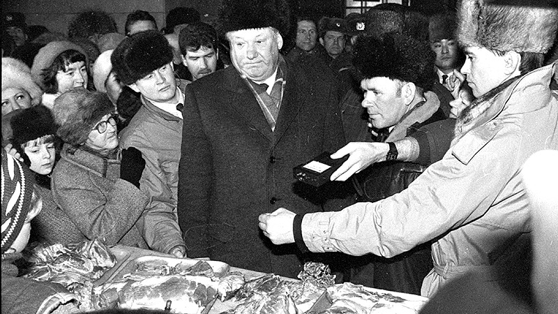 ЕЛЬЦИН БРОСАЛ ЛЮДЕЙ ПОД ПУЛИ, ПОДСЧИТЫВАЯ ЛИЧНУЮ ПРИБЫЛЬ ЕЛЬЦИН БРОСАЛ ЛЮДЕЙ ПОД ПУЛИ, ПОДСЧИТЫВАЯ ЛИЧНУЮ ПРИБЫЛЬ россия